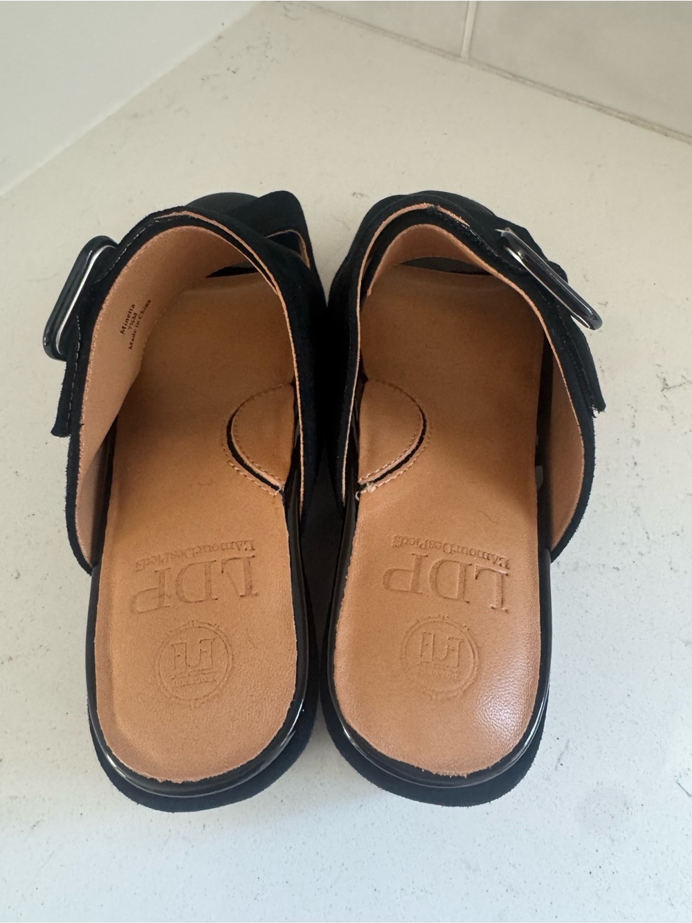 L’Amour Des Pieds Minetta Suede Platform Slides NWOB $255 Retail - Picture 8 of 8